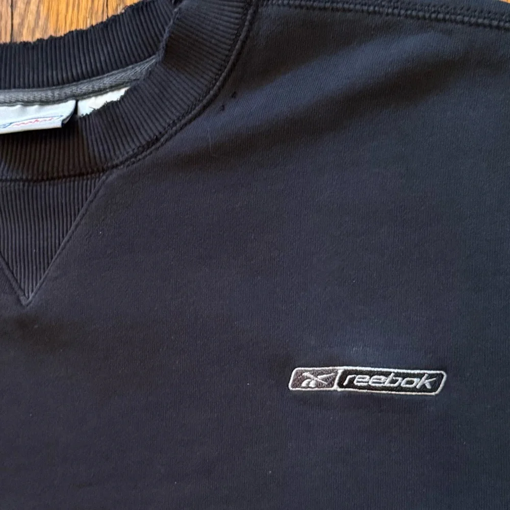 Y2K Distressed Reebok Vintage Crewneck Sweater - Picture 2 of 13